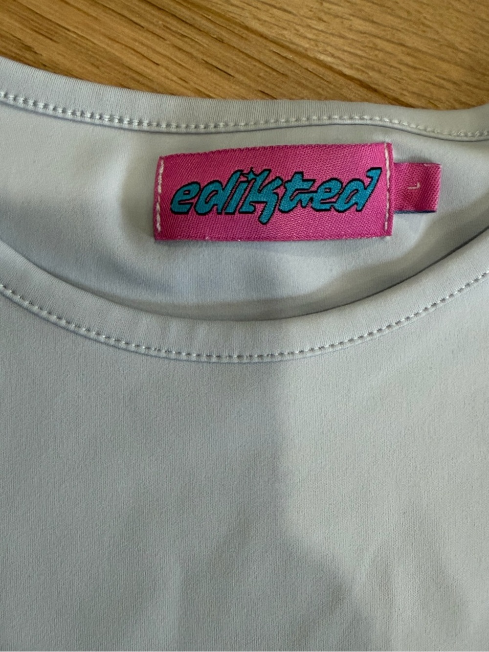 Edikted White Short Sleeve Crewneck Top with Pink Label
